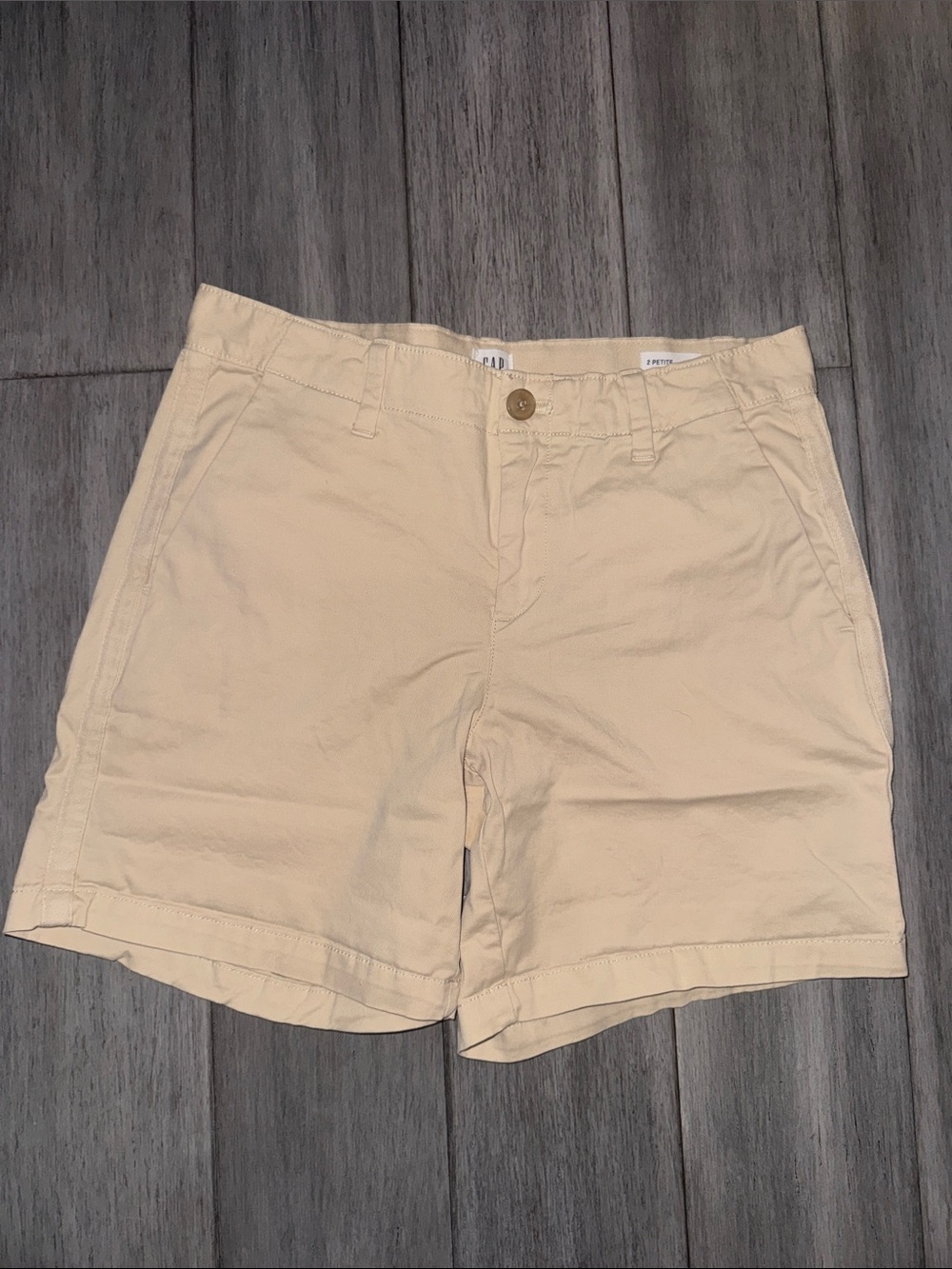 GAP Beige Girlfriend Chino Bermuda Shorts - Size 2P
